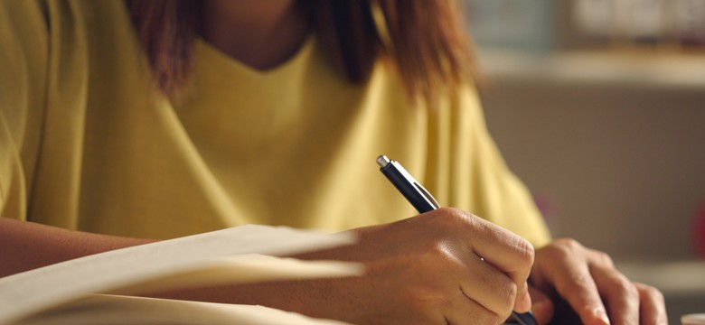 Nagły zwrot. Rada Języka Polskiego wycofuje część rewolucyjnych zmian w ortografii