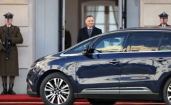 Za dużo Dudy w Dudzie? "W tej kampanii może pojawić się wizerunkowy świerzb"