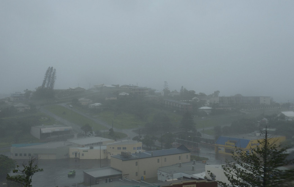 AUSTRALIA CYCLONE MARCIA (Cyclone Marcia hits Queensland)