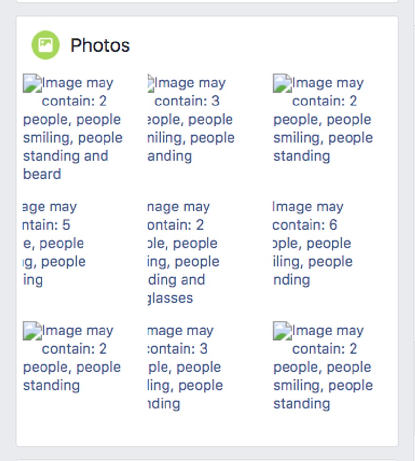 Kako Fejsbuk opisuje fotografije: "Slika možda sadrži: jednu ili dve osobe, osobe koje sede, napitak, sto, zatvoreni prostor"