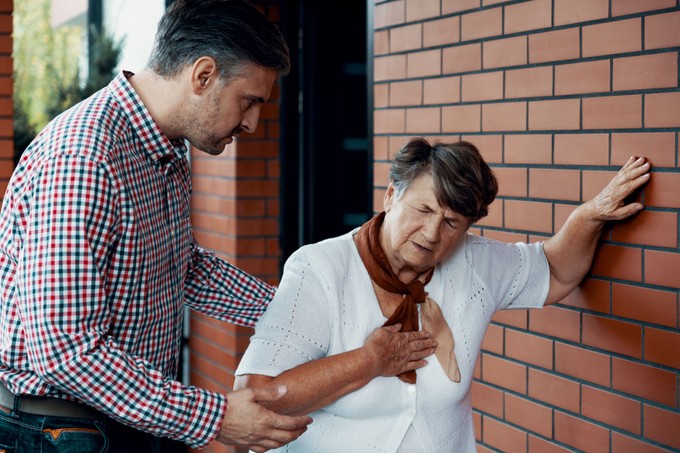 Hamar elfárad séta közben? Szívbillentyűhibát is jelezhet