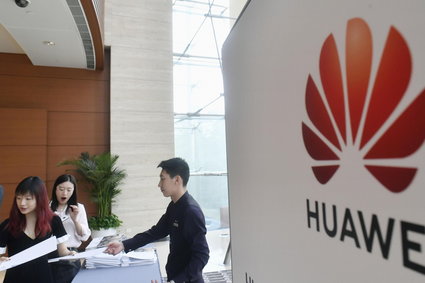 Huawei chce rozmawiać o inwestycjach w Polsce, ale władza nie chce. Na stole 3 mld zł