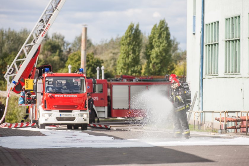 Ćwiczenia strażackie w Zakładach Stomil