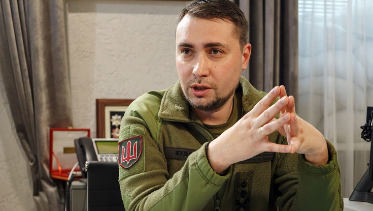 Rewolucja we władzach Ukrainy. Zełenski militaryzuje administrację