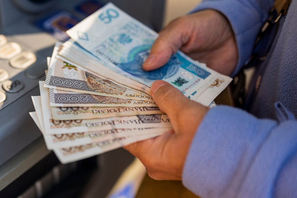 Masz 60 lat i 20 lat stażu pracy? Taką emeryturę wypłaci Ci ZUS