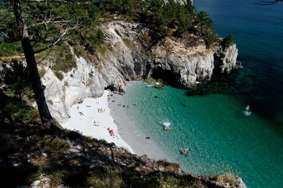 7. Plaža na Devičanskom ostrvu u Bretanji 8.Sveti Stefan 9."Baia delle Zagare" 10. "Miramar"