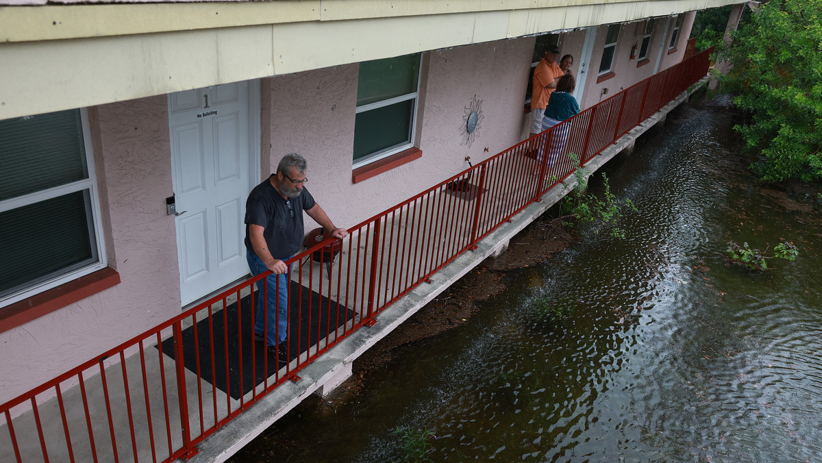 Floryda walczy z huraganem Idalia, 230 tys. ludzi bez prądu. "To potężna burza"
