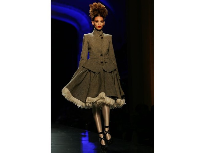 Jean Paul Gautier w kolekcji haute couture na sezon jesień-zima 2011/1012