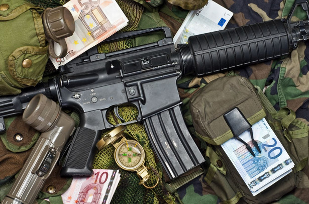 Łukaszenka chce produkować nowoczesną broń
