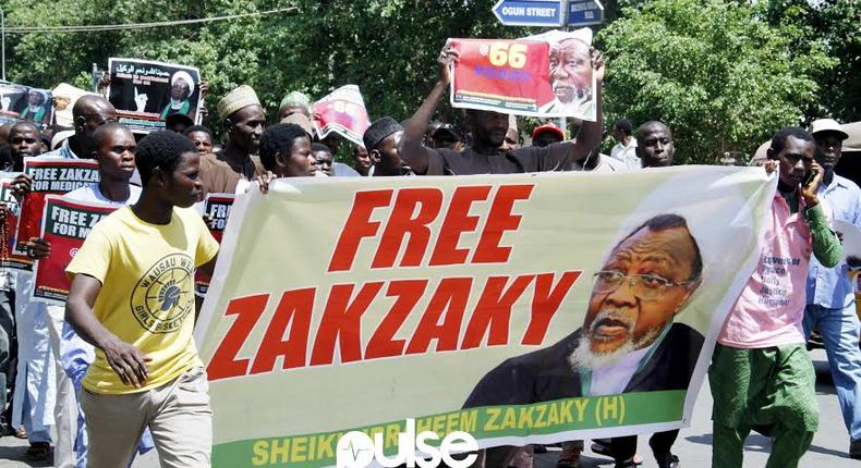 Members of Islamic Movement of Nigeria protesting in Abuja to demand the release of their leader, Sheikh Ibrahim Elzakzaky and his wife Zeenat. (Pulse)