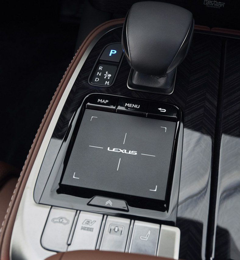 Lexus 500h – pierwsze jazdy