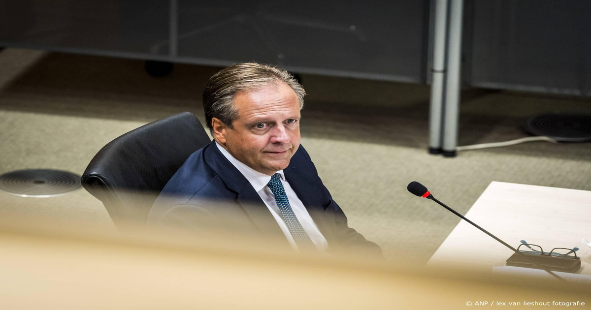 Burgemeester-Pechtold-breekt-met-voorganger-en-biedt-excuses-aan-voor-moskee-onderzoek