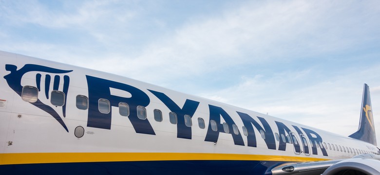 Samolot Ryanair musiał przymusowo lądować. Portugalskie służby wyprowadziły Polaka