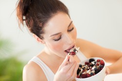 Posiłek nie do przecenienia: TO cię przekona, że warto jeść śniadania