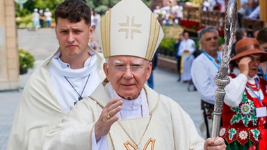 Abp Jędraszewski tłumaczy się ze swoich słów o "tęczowej zarazie". "Nie chciałem nikogo urazić"