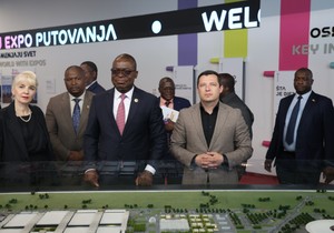 Delegacija Zimbabvea sa ministarkom Lazarević i direktorom EXPO Danilom Jerinićem