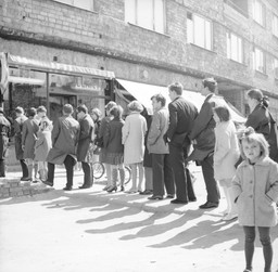 Czy przeżyłbyś jeden dzień w PRL-u? Ten QUIZ to sprawdzi