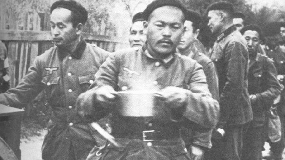 Sowieccy jeńcy narodowości azjatyckiej przeszli na stronę Niemców, bo łudzili się, że walczą o wolność swoich krajów.