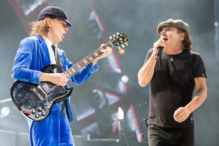 17. AC/DC (muzycy): 67,5 mln dolarów