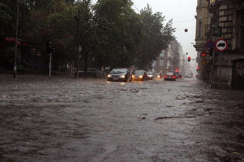 Byle ulewa i miasto zalane