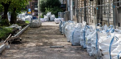 Przedłuża się remont pl. Biskupiego