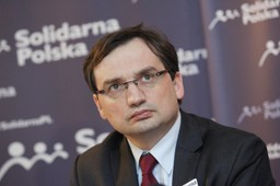 Ziobro o więzieniach CIA w Polsce: Nie wiedziałem. Nie pamiętam. Miller powinien stanąć przed sądem