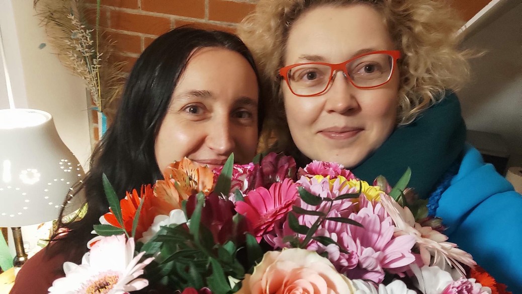 Marta Abramowicz i Anna Strzałkowska goszczą w podcaście Codziennie Coming Out