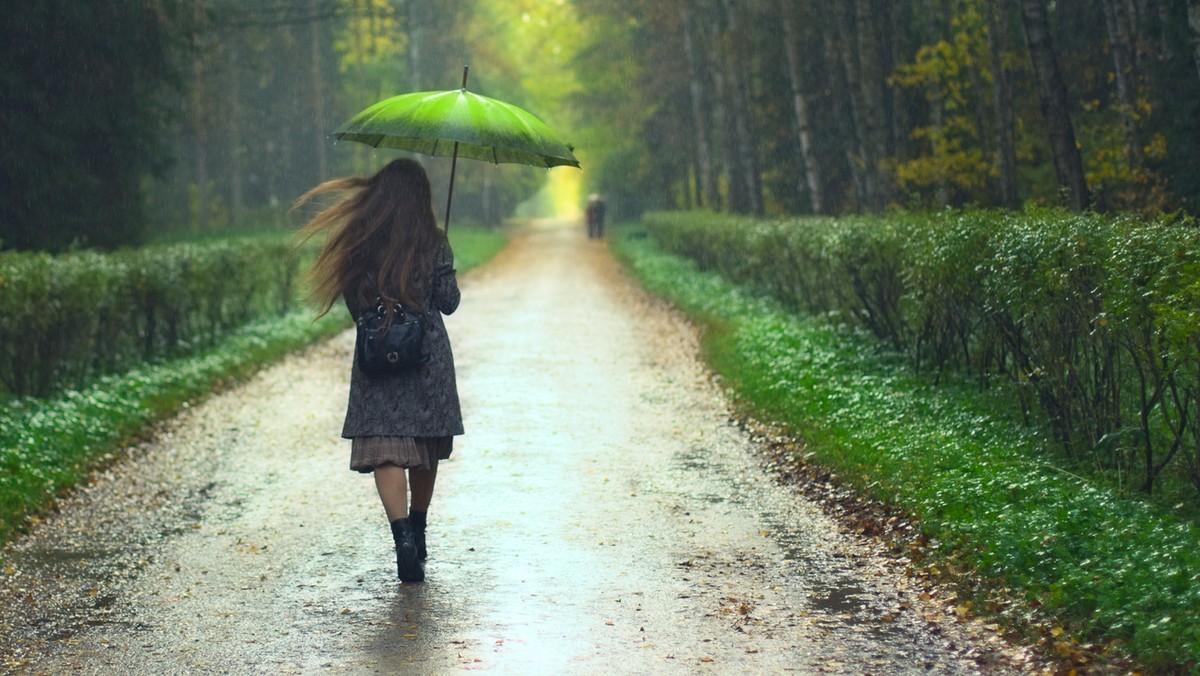 Za mieszkańcami Wielkiej Brytanii piękny i słoneczny weekend, jednak daleko mu jeszcze do bycia zwiastunem wiosny. Według meteorologów, koniec tygodnia może przynieść mróz i śnieg - informuje portal Londynek.net.