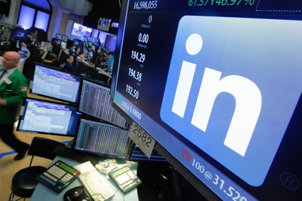 Ktoś dokonał "podejrzanej inwestycji" tuż przed przejęciem LinkedIn przez Microsoft