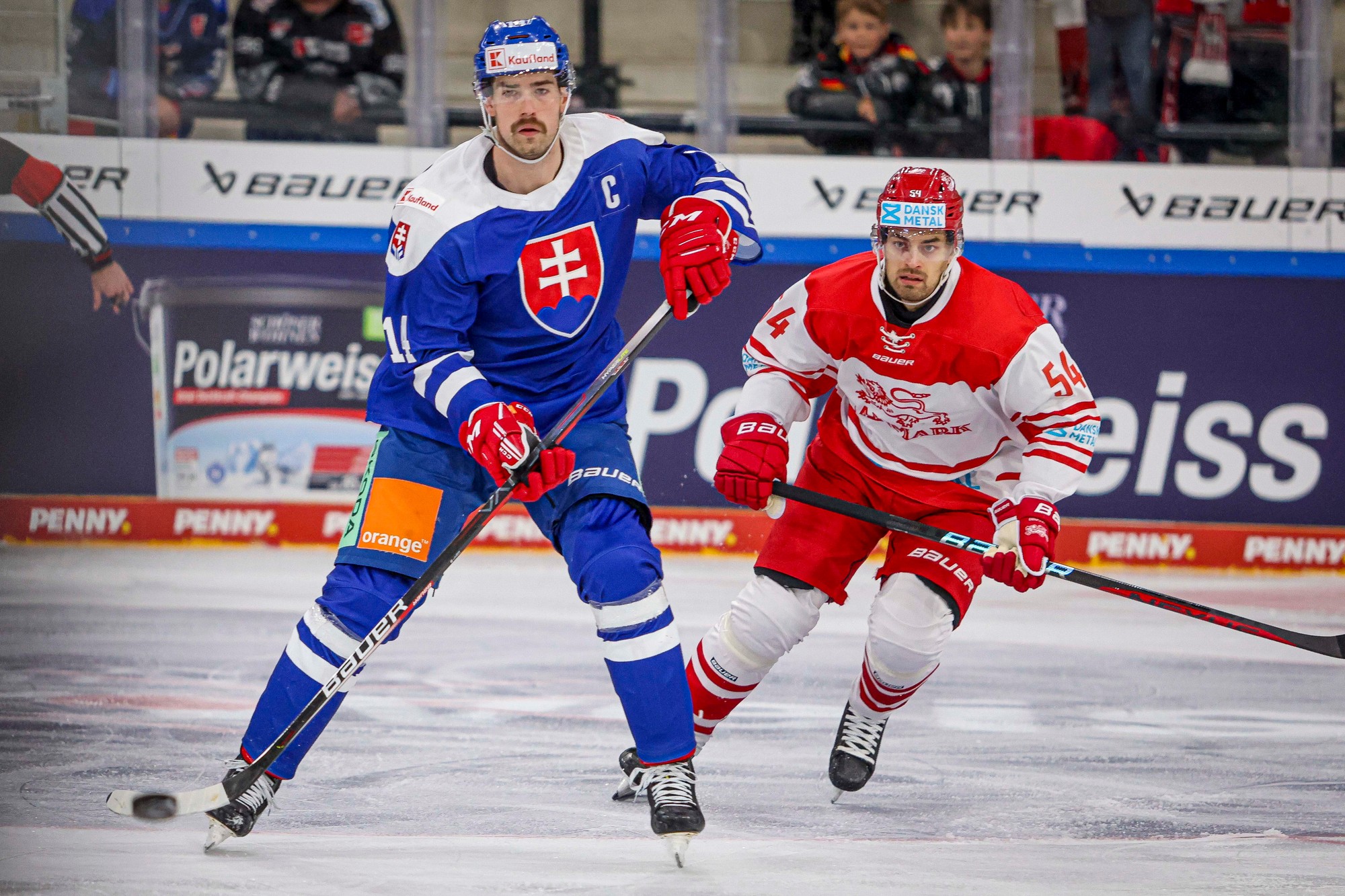 Sprava Felix Scheel (Dánsko) a Peter Čerešňák (Slovensko).