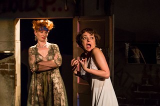 Sajnuk: ”Ceremonie zimowe” to tragikomiczna opowieść o współczesnej rodzinie