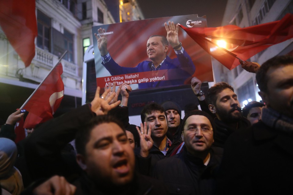 TURKEY NETHERLANDS DIPLOMATIC ROW (Protest against Netherlands in Istanbul)