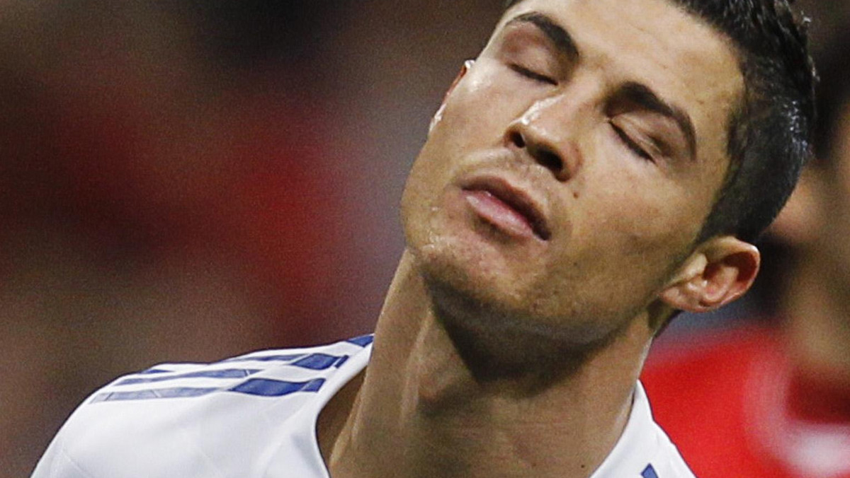 Gwiazdor Realu Madryt, Cristiano Ronaldo, trenuje 7 godzin dziennie, by być gotowym na pierwszy mecz 1/4 finału Ligi Mistrzów przeciwko Tottenhamowi Hotspur. Portugalczyk powraca do zdrowia po niedawnej kontuzji.