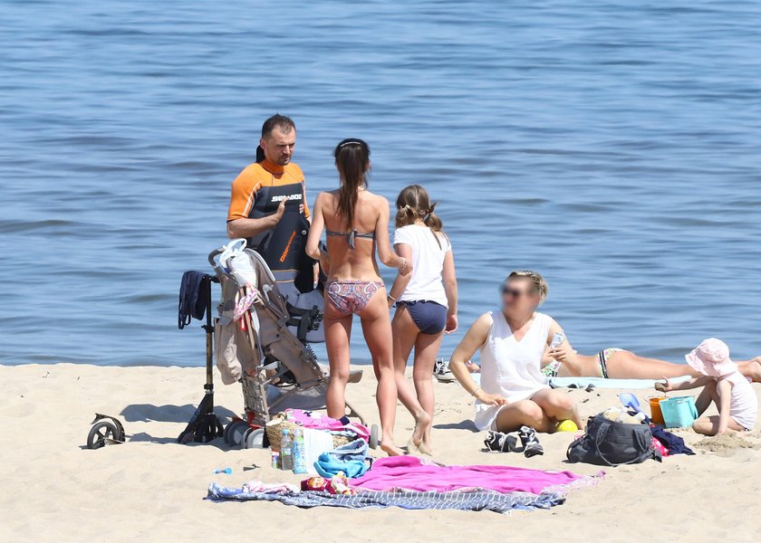 Marta Kaczyńska z byłym mężem na plaży