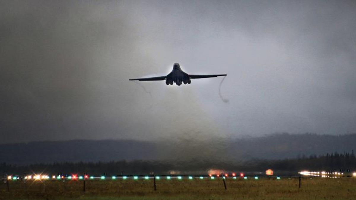 Cztery bombowce strategiczne B-1 oraz około 200 amerykańskich żołnierzy będzie stacjonować w norweskiej bazie lotniczej Orland w centralnej części kraju.