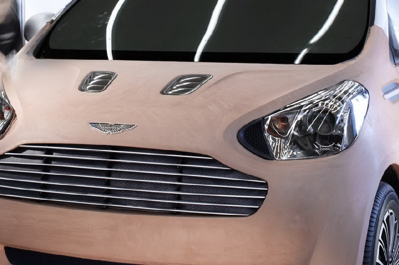 Aston Martin Cygnet - Pierwsze oficjalne zdjęcia ekskluzywnego malucha