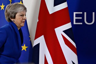 Brexit: Była premier Theresa May wzywa do poparcia umowy Borisa Johnsona