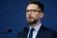 PiS mówi o specjalnej komisji weryfikacyjnej. Fogiel: Pewne bulwersujące kwestie są znane