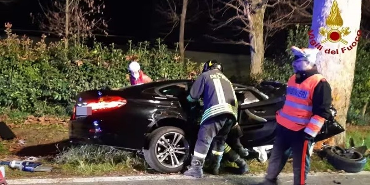 Wypadek nastolatków we Włoszech. Zginęły dwie osoby. 