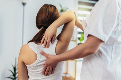 Vállfájdalom ellen gyógytorna - így enyhítheti a fájdalmat