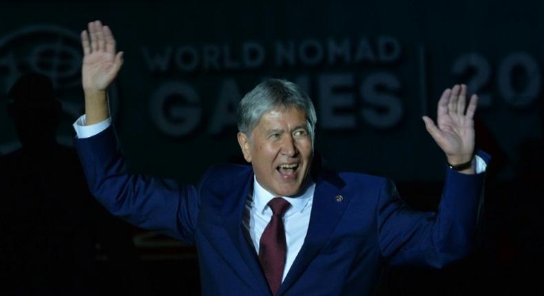 Kyrgyz President Almazbek Atambayev's Social Democratic Party left the four-party ruling coalition after its other members did not back constitutional reforms