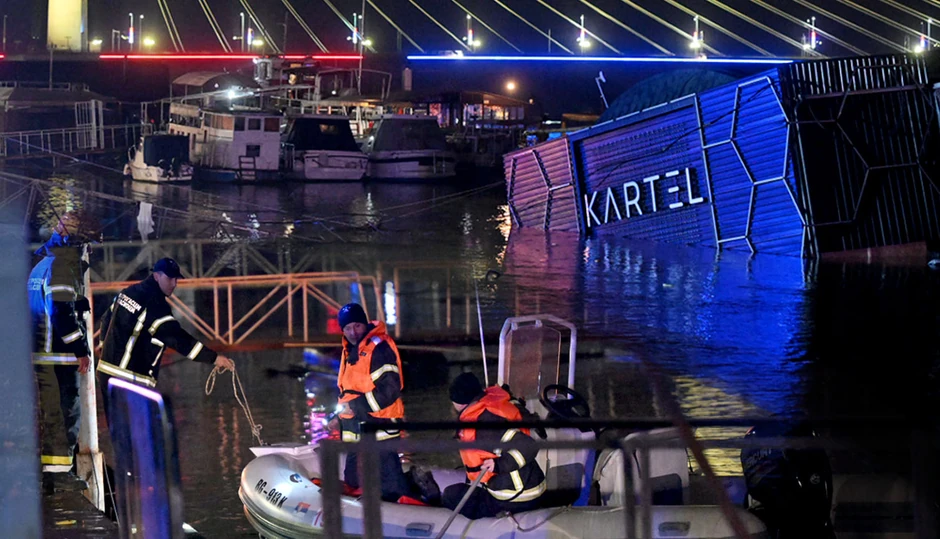 Splav "Kartel", evakuacija