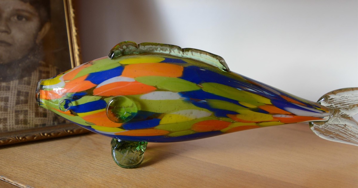 Najpopularniejsza ozdoba PRL-owskich mieszkań. Szklane ryby znów wypływają