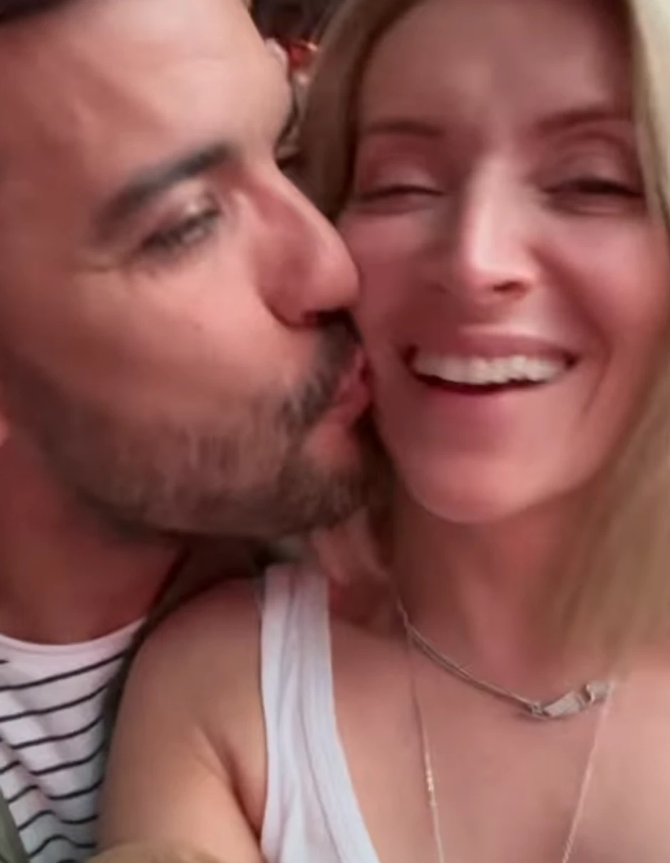 Anđelka Prpić razmenjuje nežnosti sa mužem u javnosti