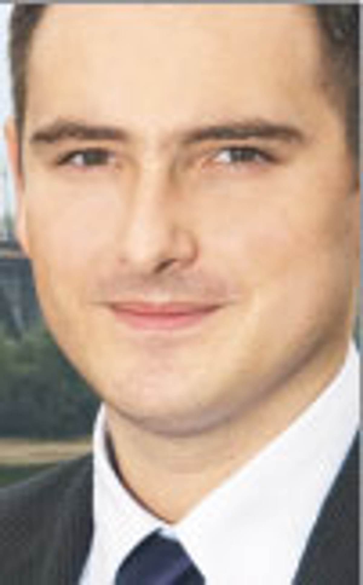 Filip Elżanowski, dr, ekspert w dziedzinie prawa energetycznego oraz innych przepisów dotyczących rynków regulowanych