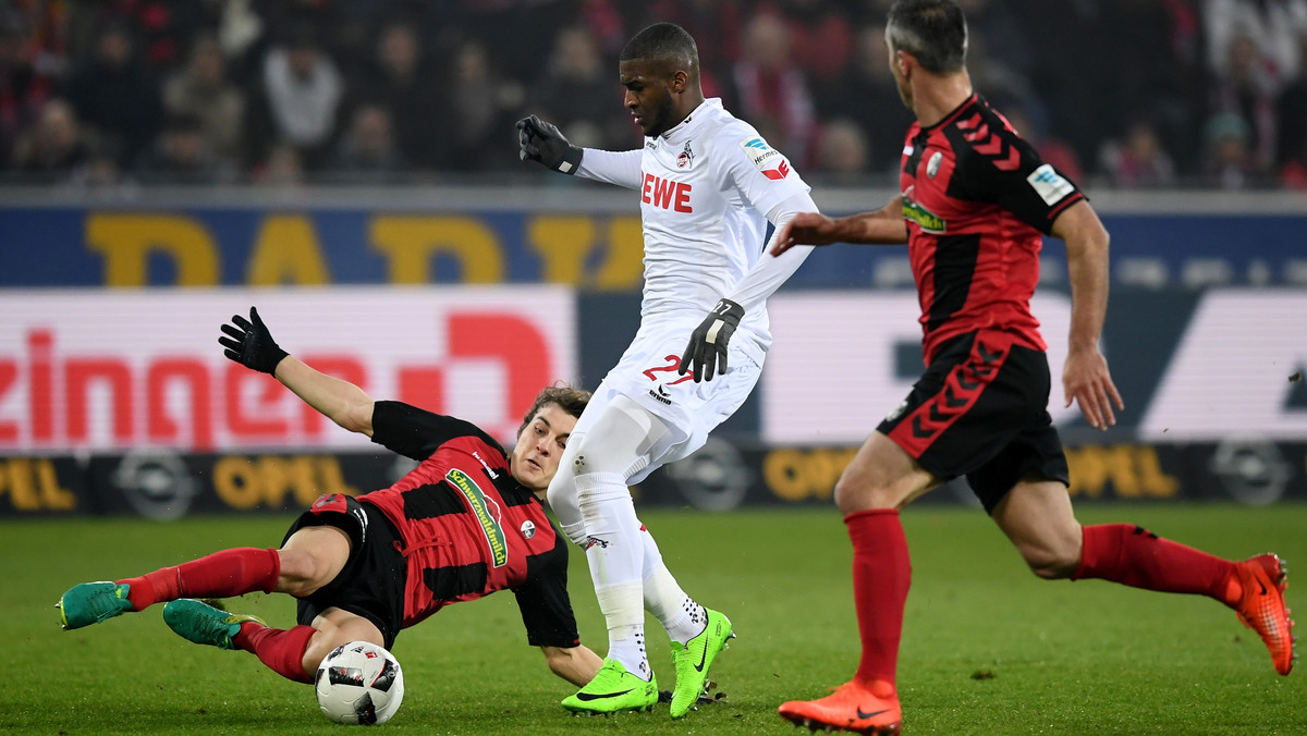 SC Freiburg wygrał u siebie z 1. FC Koeln 2:1. Cały mecz na ławkach rezerwowych przesiedzieli Polacy: Rafał Gikiewicz (Freiburg) i Paweł Olkowski (1. FCK). W ekipie gości zadebiutował wypożyczony z Borussii Dortmund Neven Subotić.