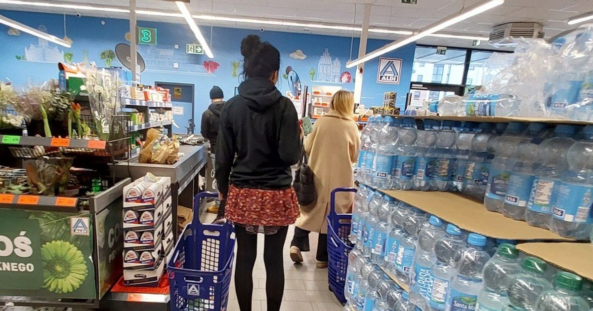 Znana sieć wycofuje popularny produkt. "Dla dobra zwierząt"