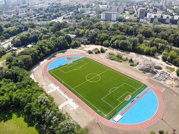 Wybudowane w 2020 r. boisko na terenie kompleksu sportowego na Golęcinie fot. PIM