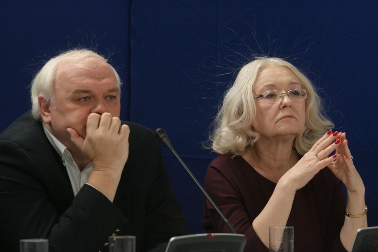 Zorganizowana przez PiS debata gospodarcza 'Alternatywa'. Iskrzyło...