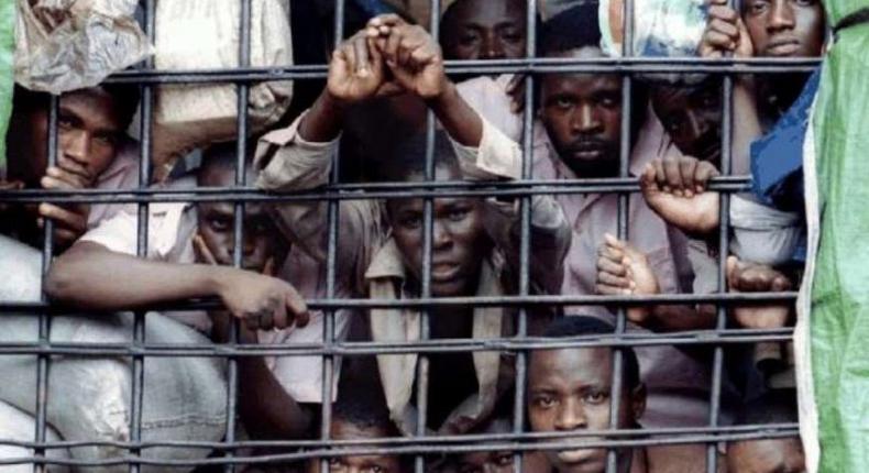 Mahama grants amnesty to 900 prisoners to mark Republic Day